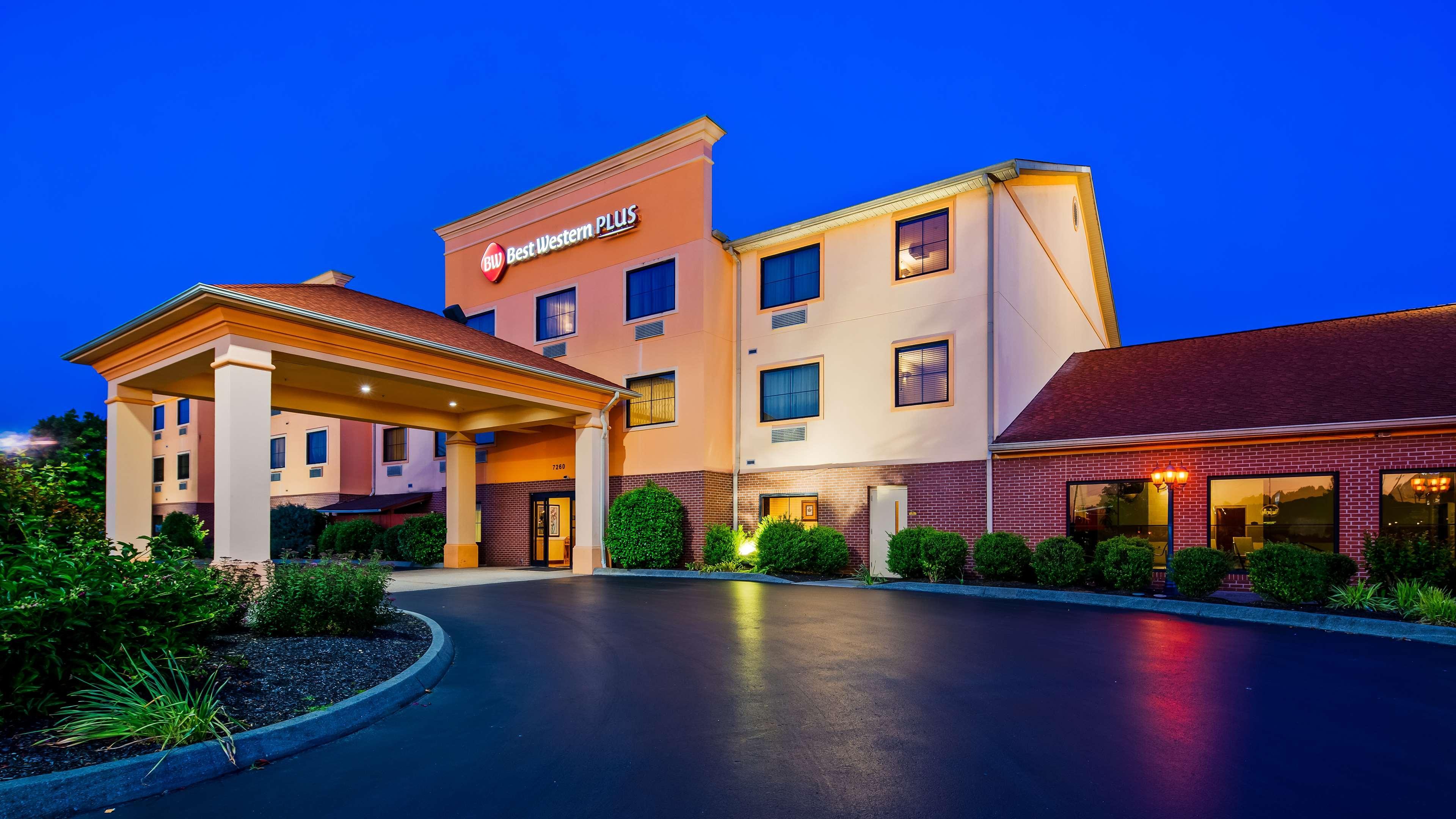 Best Western Plus Strawberry Inn & Suites Knoxville Exterior photo