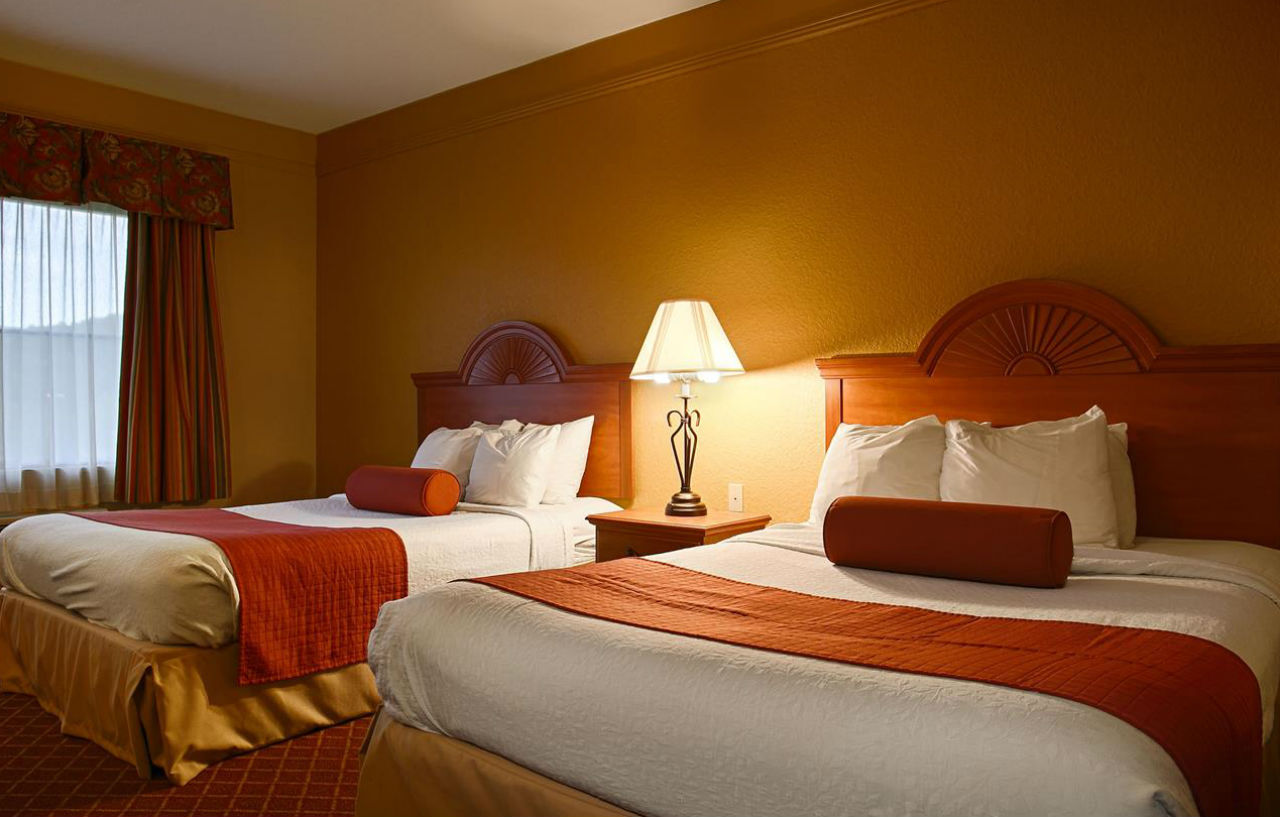 Best Western Plus Strawberry Inn & Suites Knoxville Exterior photo